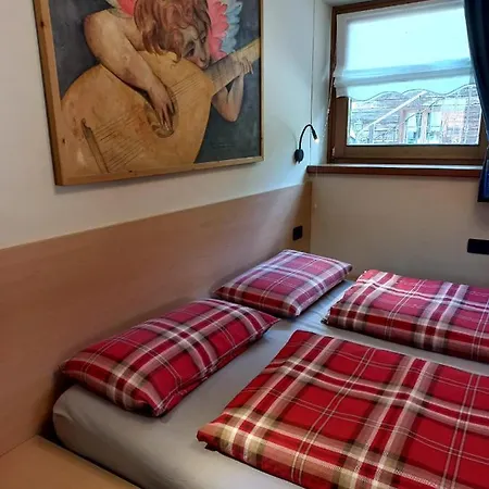 Elena & Milva Apartman *
