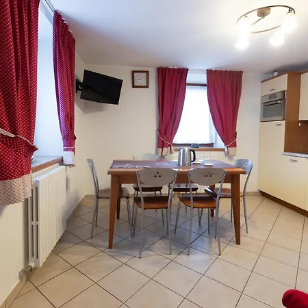 Apartman Elena & Milva *